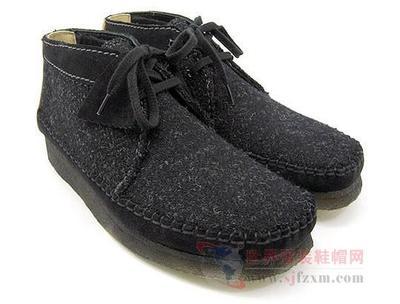 Clarks冬季W(wǎng)eaver Boot 舒適與風(fēng)格的融合